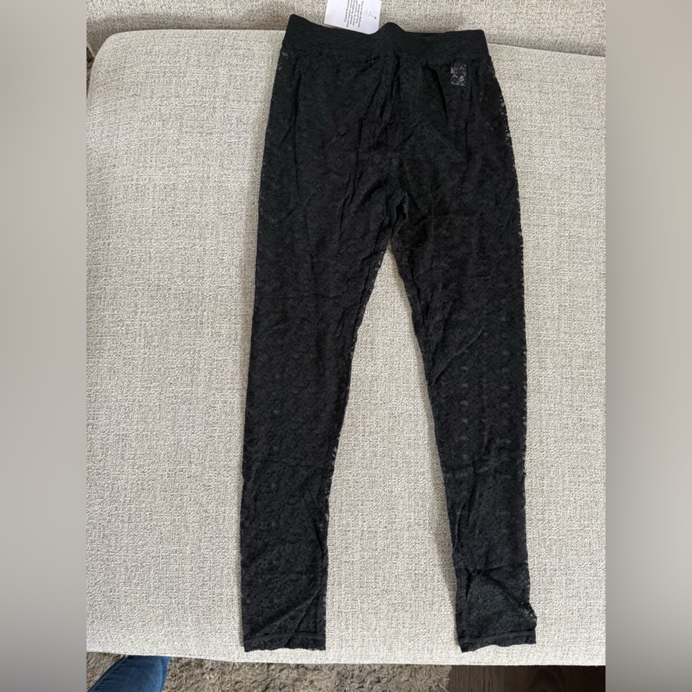 LOGO by Lori Goldstein Black Lace Leggings With Floral Pattern